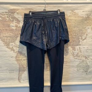 Athleta 2 in 1 rainier runner tight - size medium